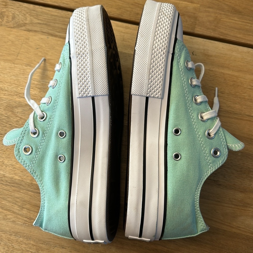 CONVERSE CHUCK TAYLOR  PLATFORM SNEAKERS - Picture 10 of 12